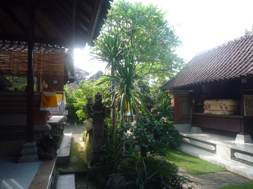 Shindu Home Stay Ubud  Exterior photo